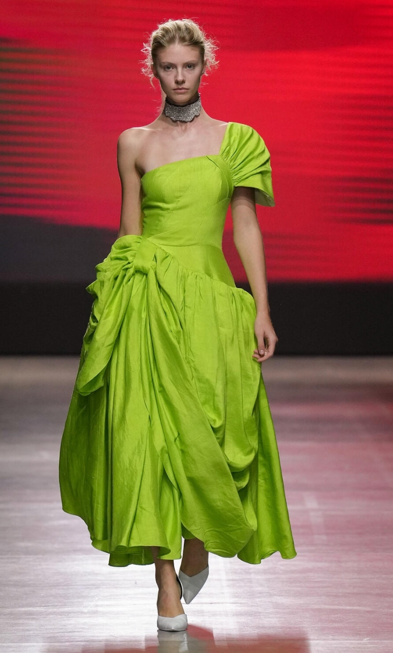Young Vietnamese designer showcases silk at Milan Fashion Week Spring/Summer 2026